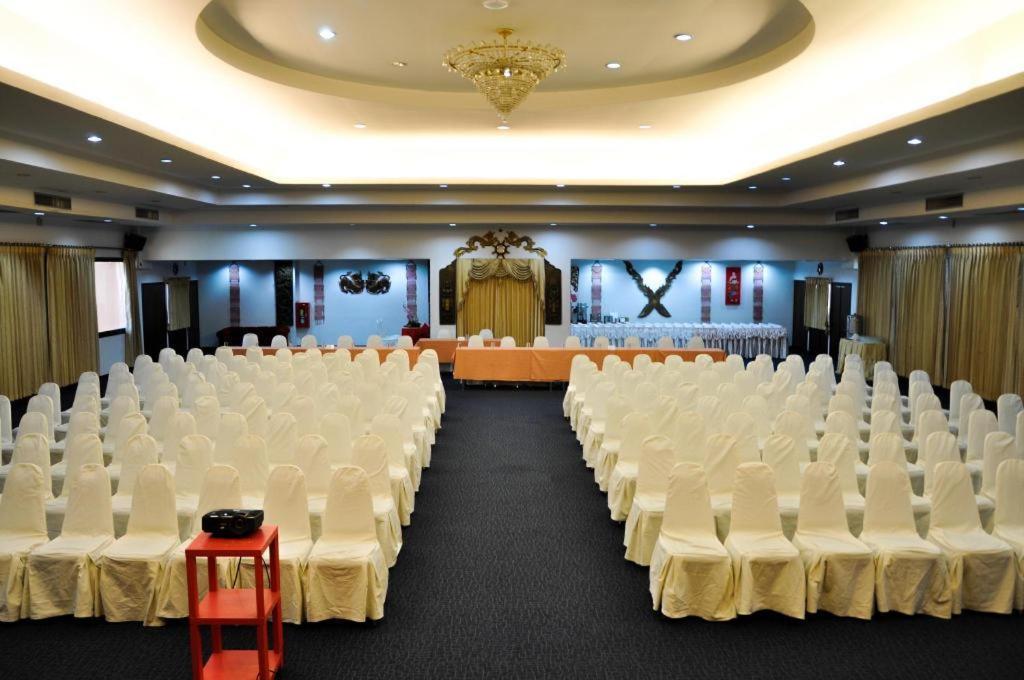 Win Place Hotel Chiang Mai Zewnętrze zdjęcie